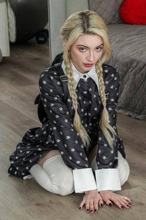 #TeamSkeet Lola Fae - Sex Ed for the Tiny Goth Gal 20230623 #student #tutor