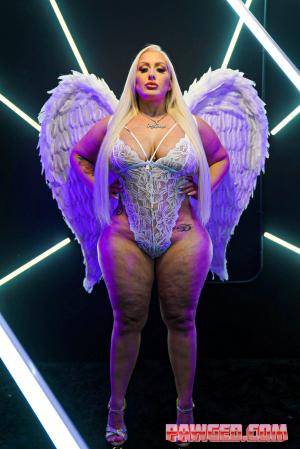 Original 1067 px/ 1600 px