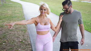 Original 2500 px/ 1406 px