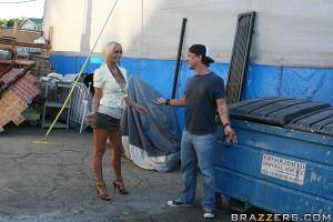 Original 900 px/ 600 px