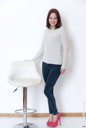 Original 854 px/ 1280 px