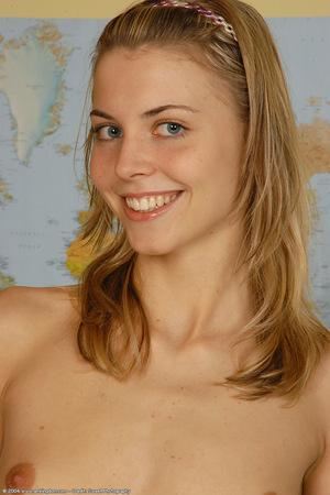 Original 682 px/ 1024 px