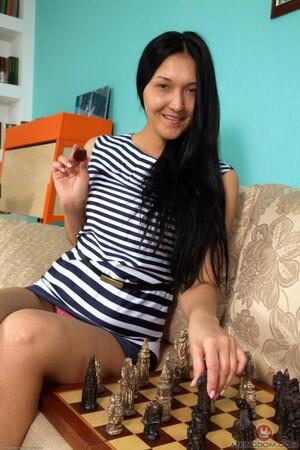 Original 682 px/ 1024 px