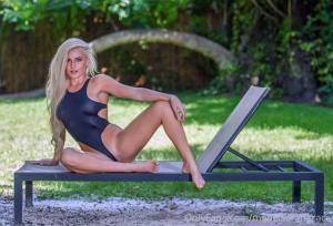 Original 750 px/ 512 px