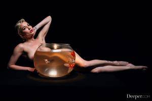 Original 2999 px/ 2000 px