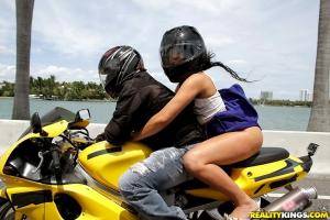 Original 3840 px/ 2560 px