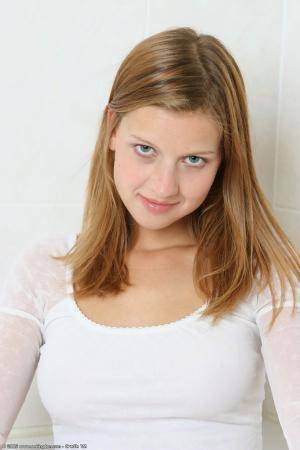 Original 682 px/ 1024 px