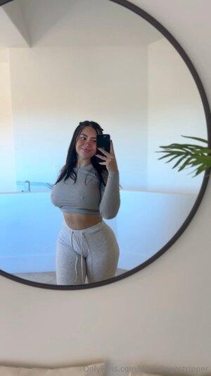 Original 1080 px/ 1920 px