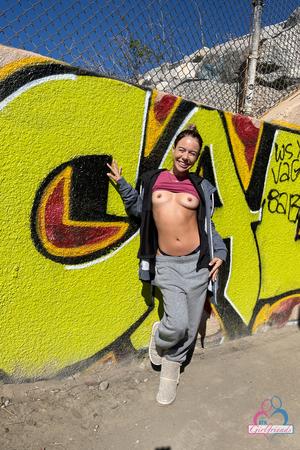 Original 2000 px/ 3000 px