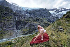 Original 4500 px/ 3000 px