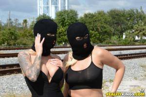 Original 1901 px/ 1269 px