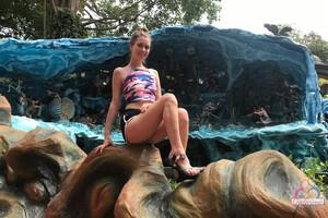 Original 3000 px/ 2000 px