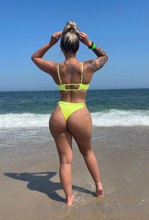 Original 588 px/ 866 px