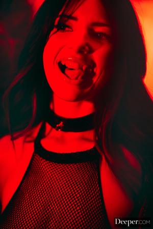 Original 2000 px/ 2999 px