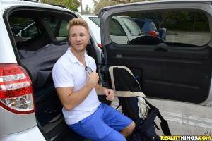 Original 900 px/ 601 px