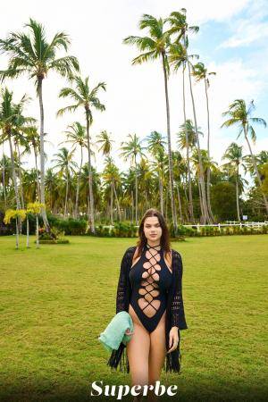 Original 2560 px/ 3840 px