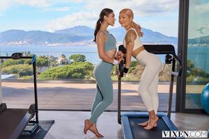 Original 2999 px/ 2000 px