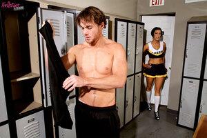 Original 1600 px/ 1066 px