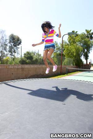 Original 533 px/ 800 px