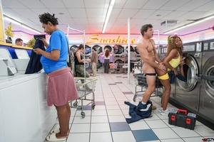 Original 6000 px/ 4000 px