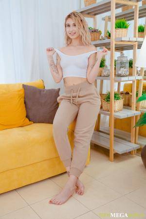 Original 2333 px/ 3500 px