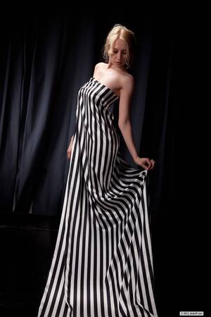 Original 3744 px/ 5616 px