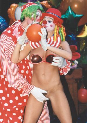 Original 696 px/ 981 px