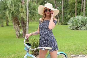 Original 3000 px/ 2000 px