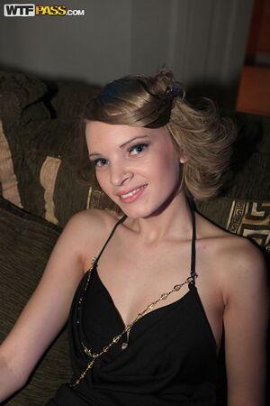 Original 1067 px/ 1600 px