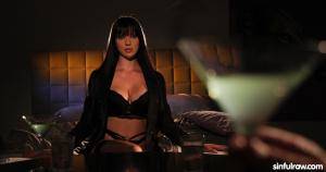 Original 4096 px/ 2160 px