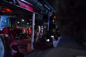 Original 2495 px/ 1663 px