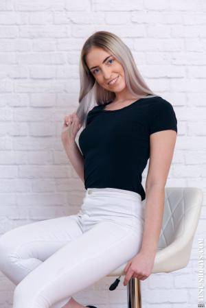 Original 854 px/ 1280 px