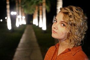 Original 4200 px/ 2800 px