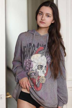 Original 854 px/ 1280 px