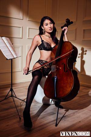 Original 2000 px/ 2999 px