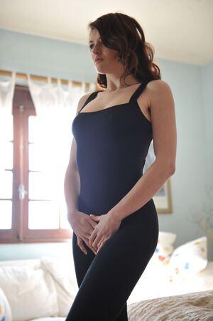 Original 852 px/ 1280 px