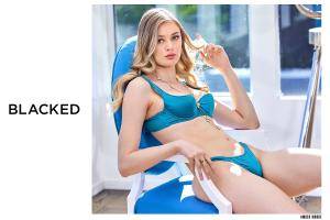 Original 3000 px/ 2000 px