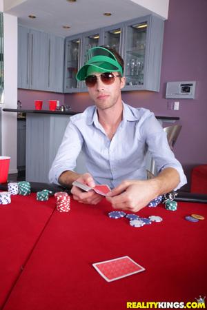 Original 2560 px/ 3840 px