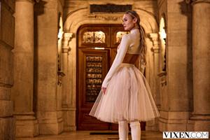 Original 2999 px/ 2000 px