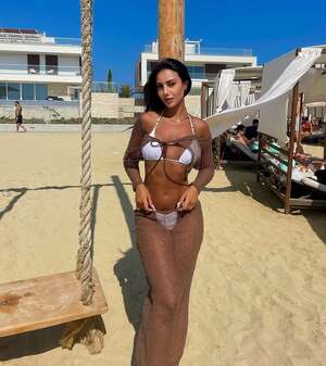 Original 640 px/ 719 px