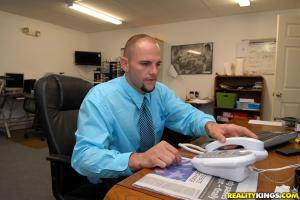 Original 3840 px/ 2568 px