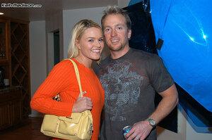 Original 1077 px/ 716 px