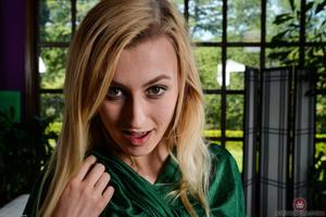 Original 3000 px/ 2000 px