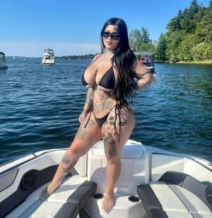 Original 699 px/ 720 px