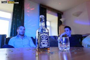 Original 1600 px/ 1067 px