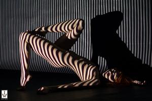 Original 2999 px/ 2000 px