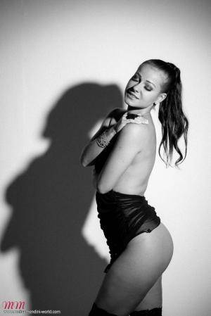 Original 854 px/ 1280 px