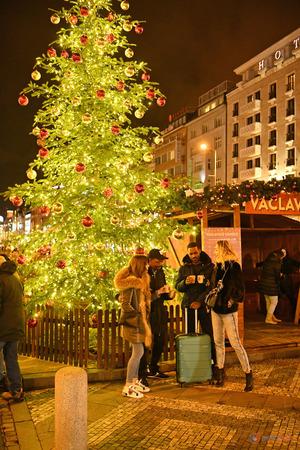 Porn World Horny Besties Venera Maxima And Ria Sunn Hook Up With BBCs For Group Sex Talent Ria Sunn, Venera Maxima, Darrel Deeps and Mr Longwood