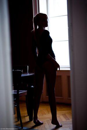 Original 1366 px/ 2048 px