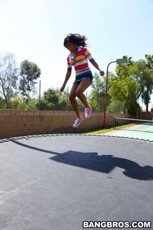 Original 533 px/ 800 px